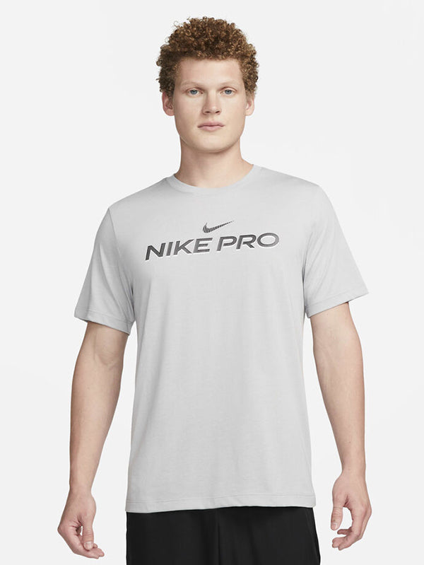 Nike pro T-shirt
