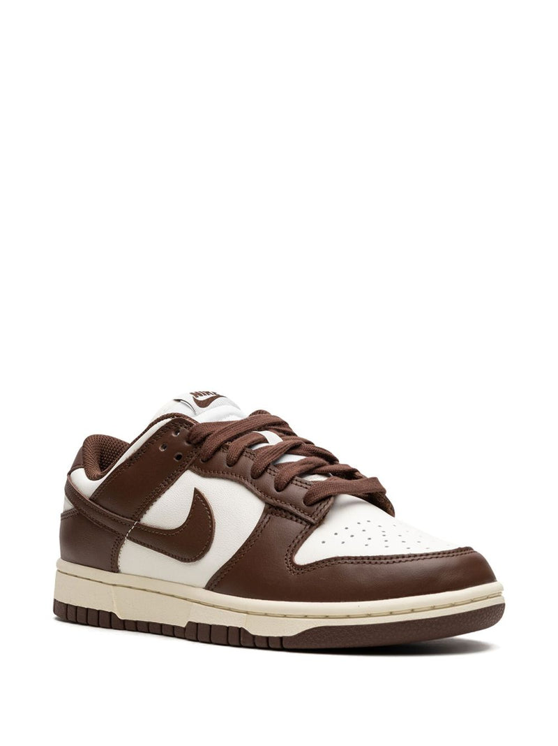 Nike dunk low brown