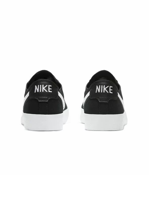 Blazer Low '77  SB "Black/White"