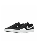 Blazer Low '77  SB "Black/White"