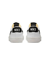 Blazer Low '77 Vintage "White /Black"