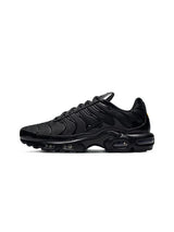 Nike tn full black