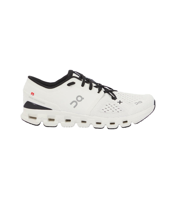 Cloud x4 white black