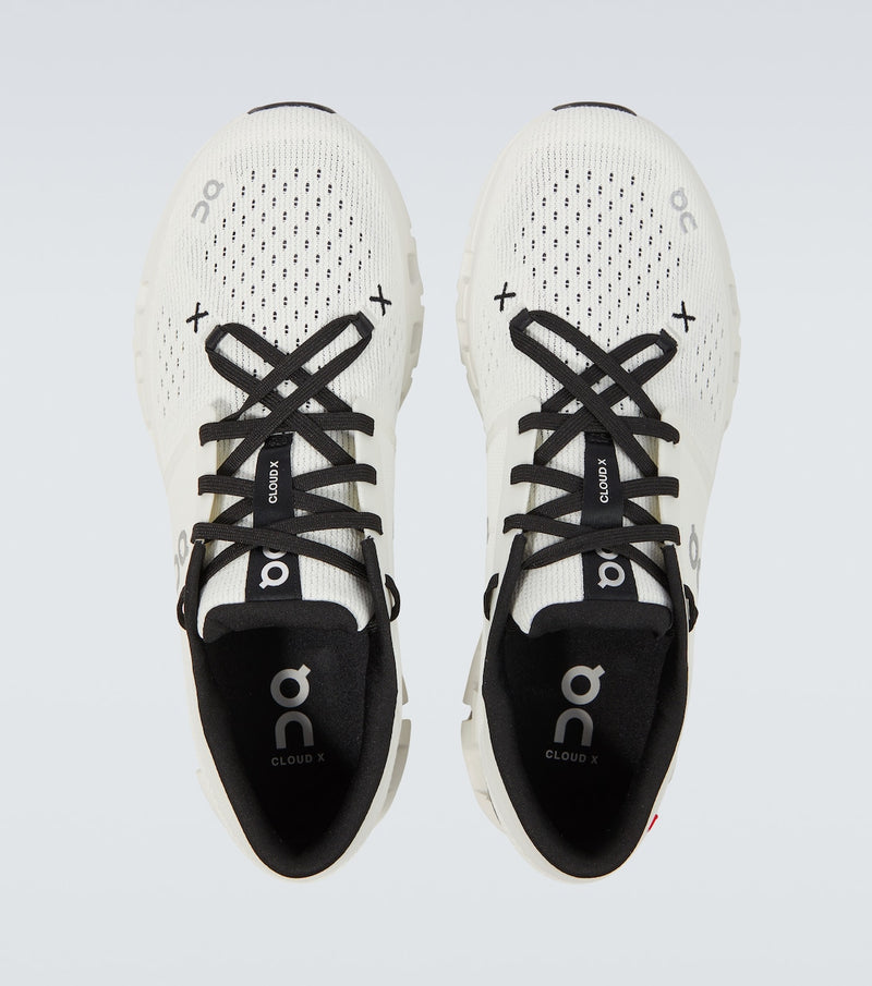 Cloud x4 white black