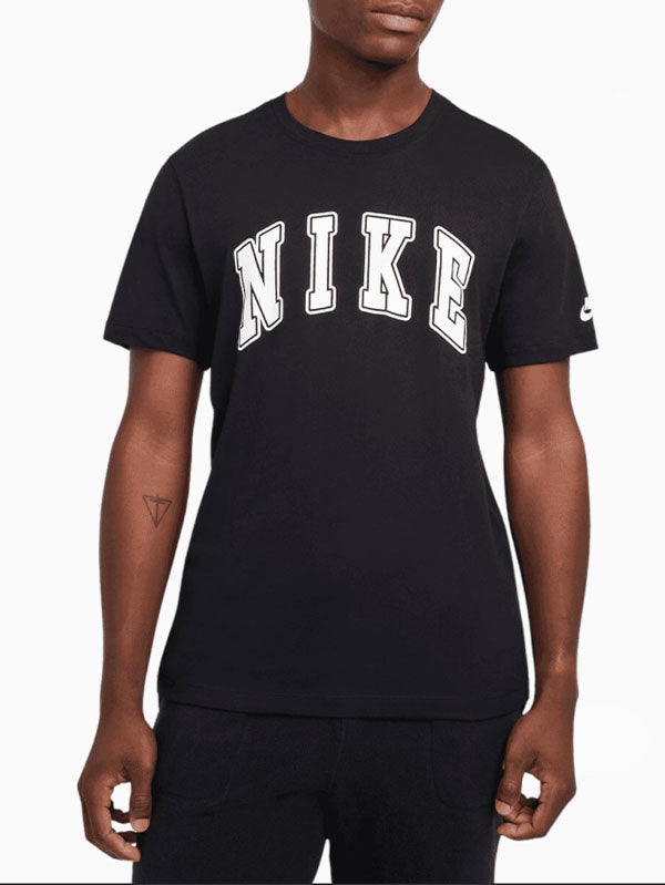 Nike T-shirt
