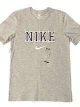 Nike T-shirt